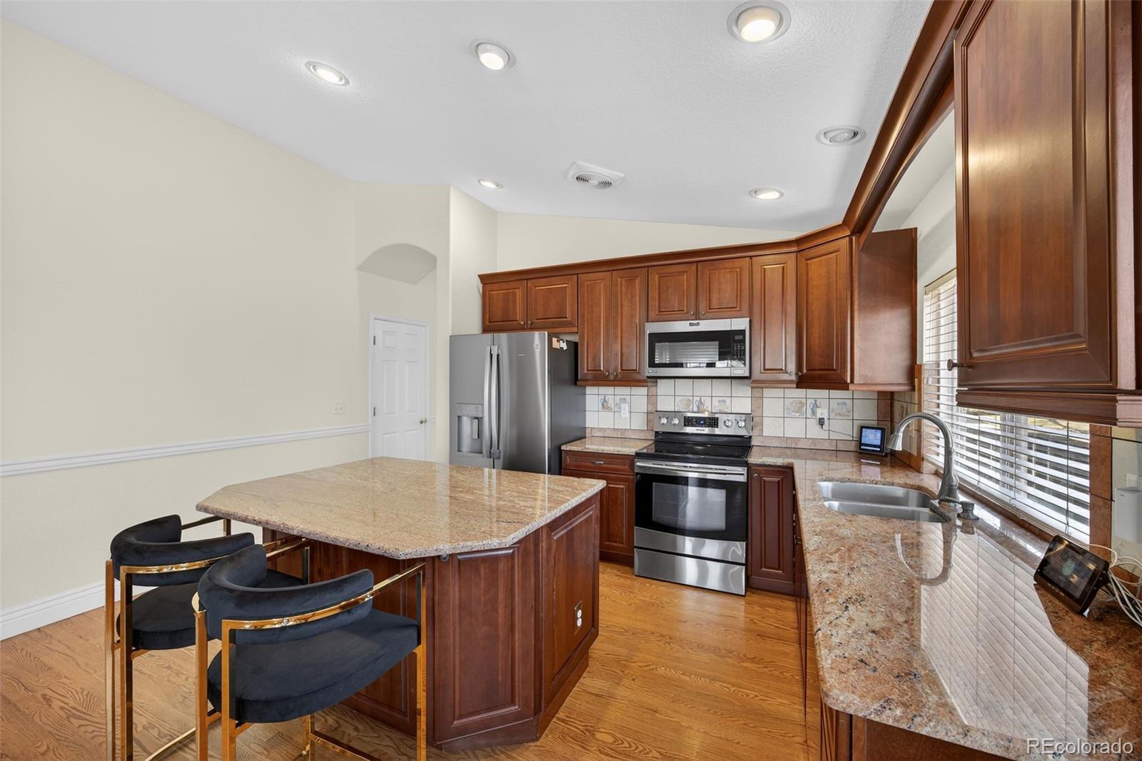 MLS Image #11 for 20763 e girard drive,aurora, Colorado
