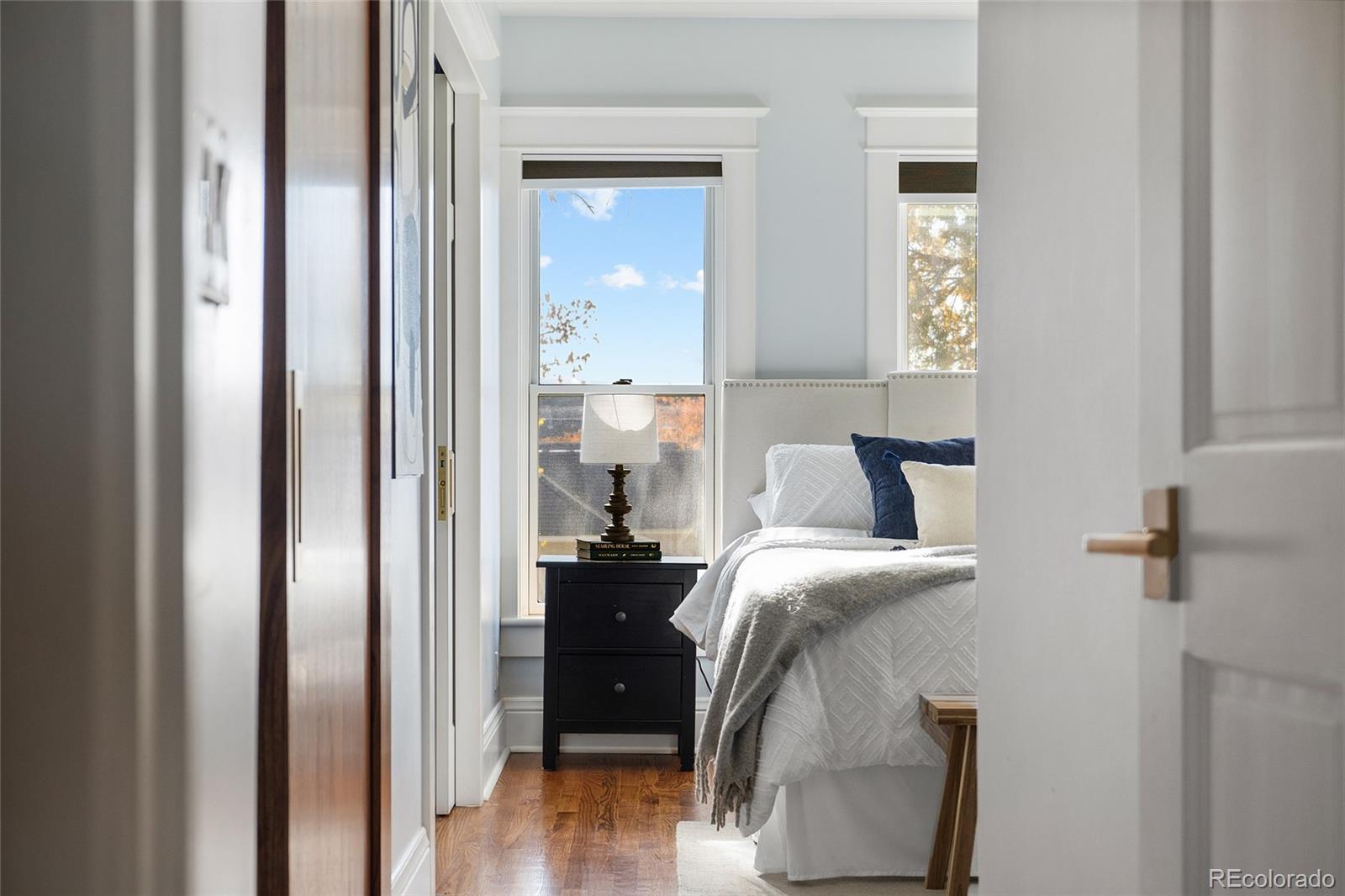 MLS Image #13 for 158 w 4th avenue,denver, Colorado