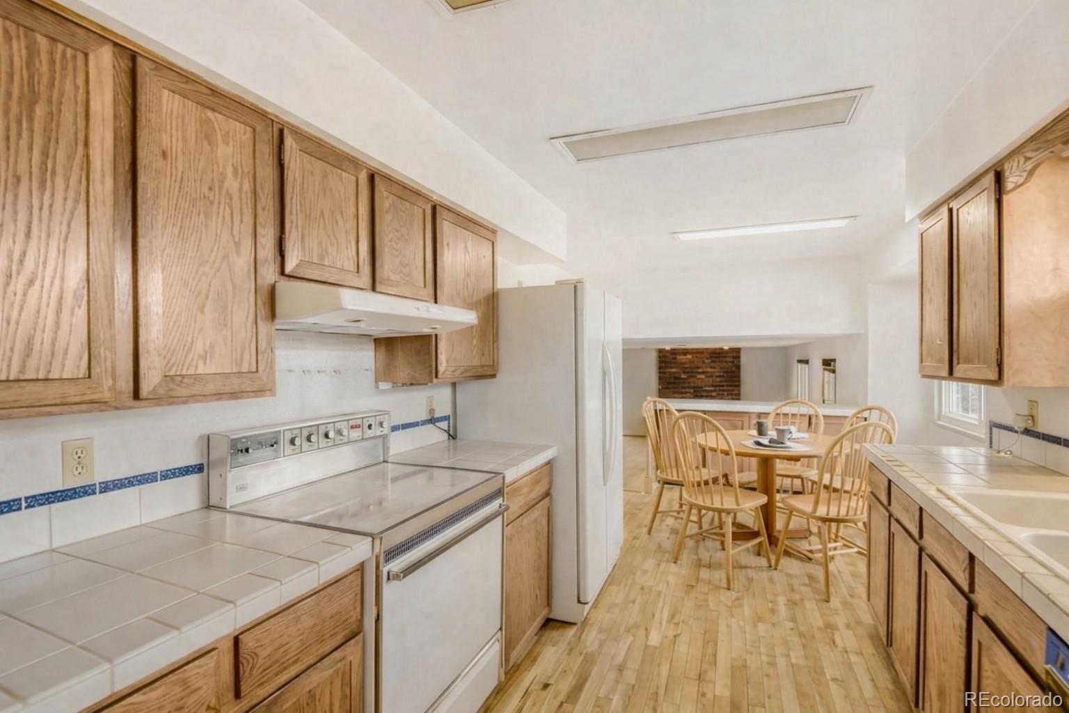 MLS Image #11 for 1257 e geddes avenue,centennial, Colorado