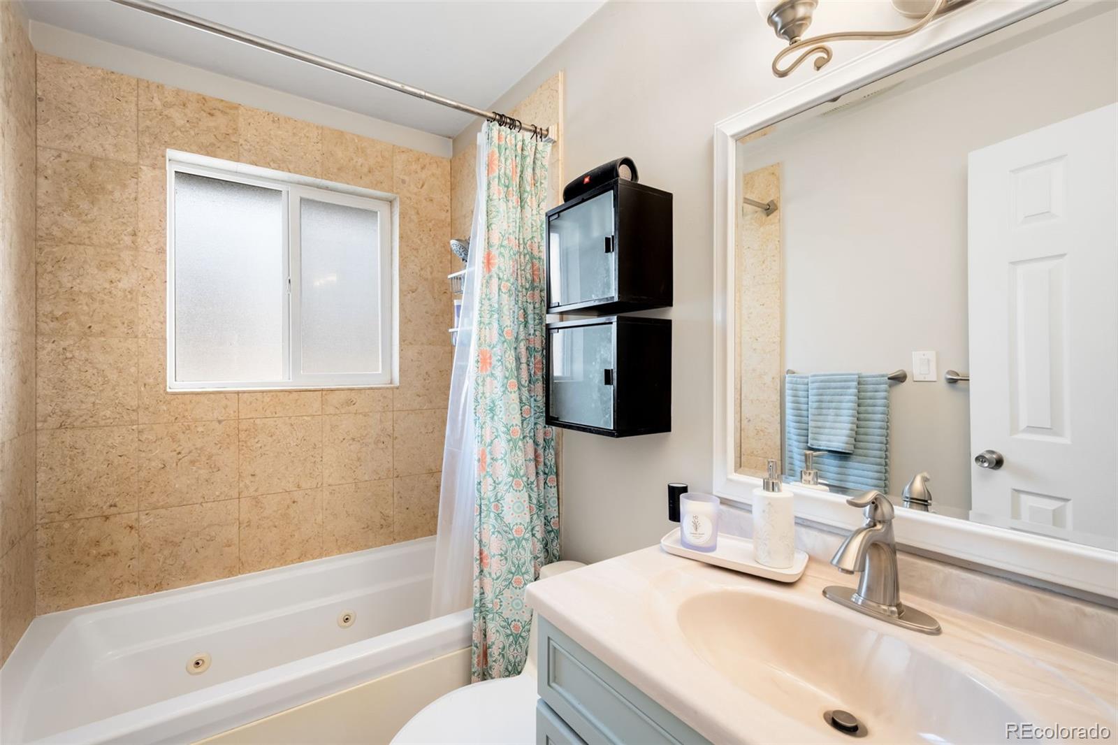 MLS Image #12 for 5834  swadley court,arvada, Colorado