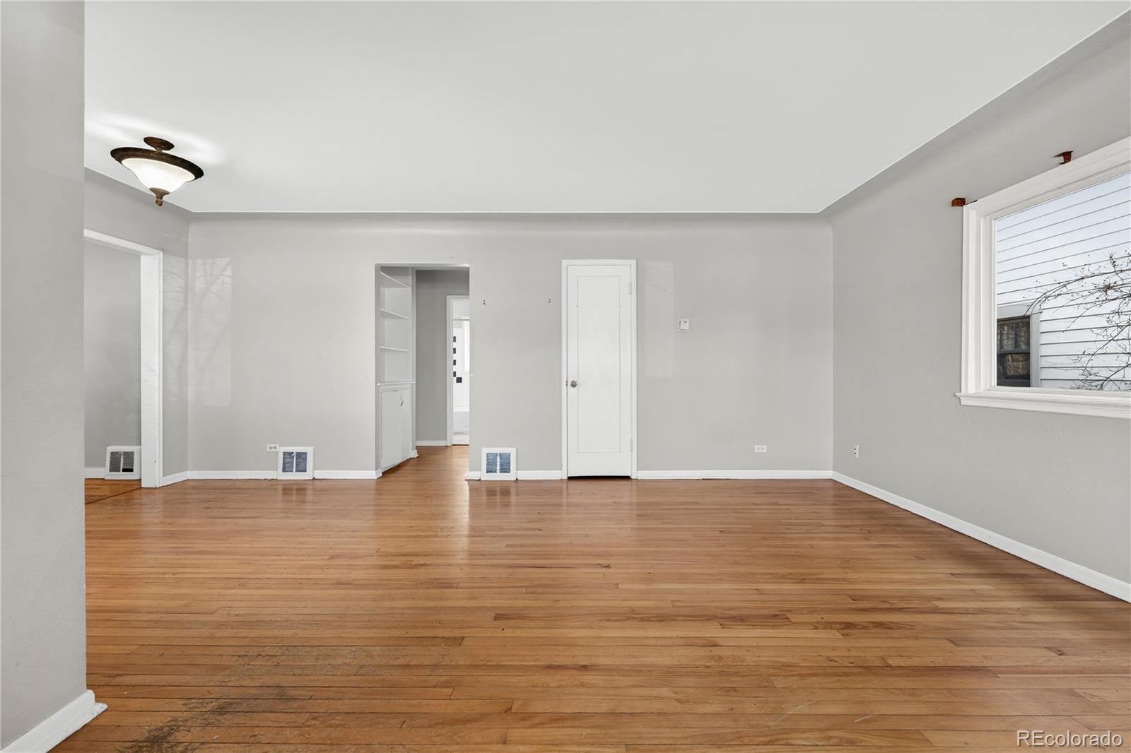 MLS Image #4 for 2476 s monroe street,denver, Colorado