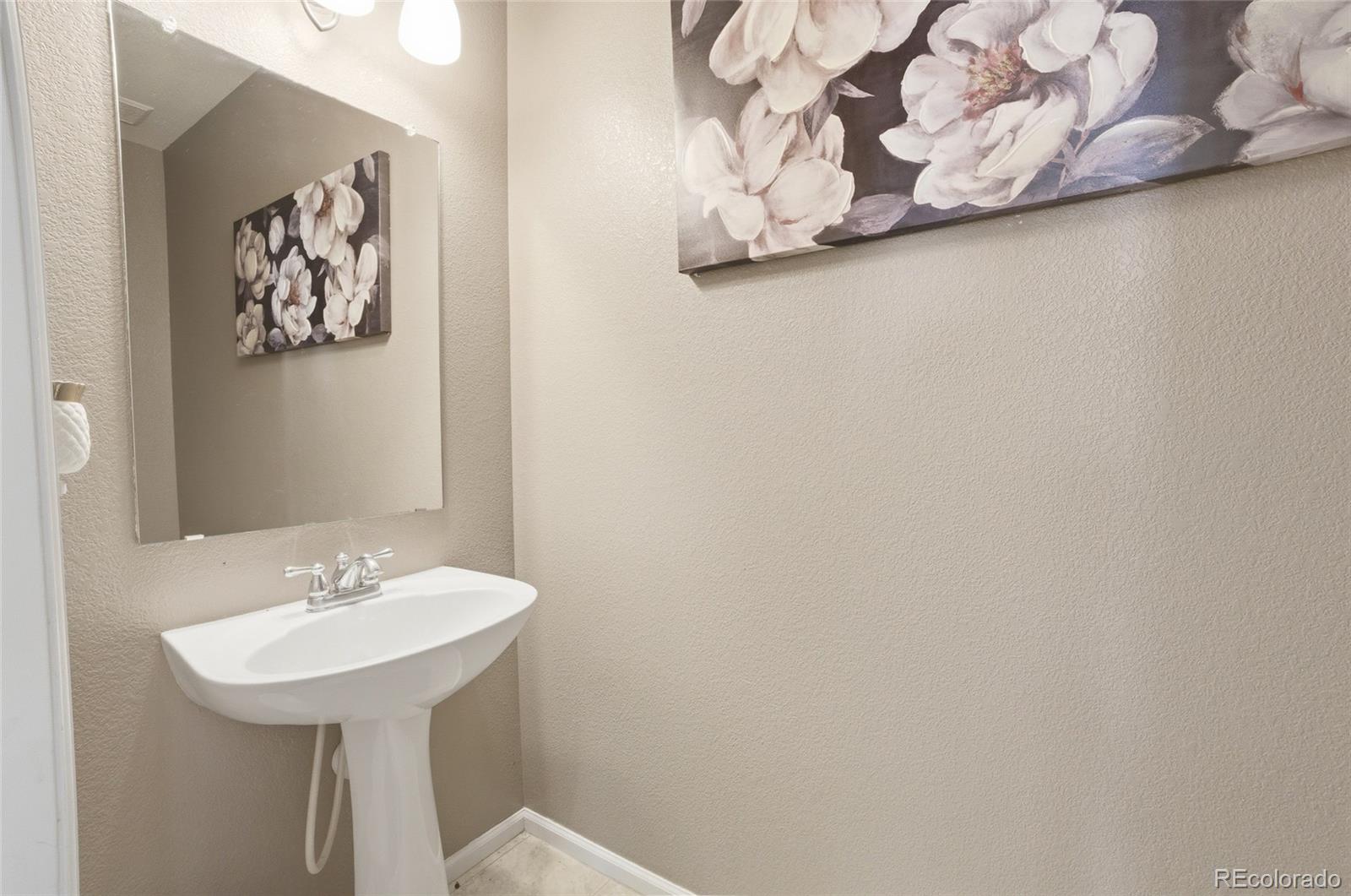 MLS Image #18 for 5573  jasper street,denver, Colorado
