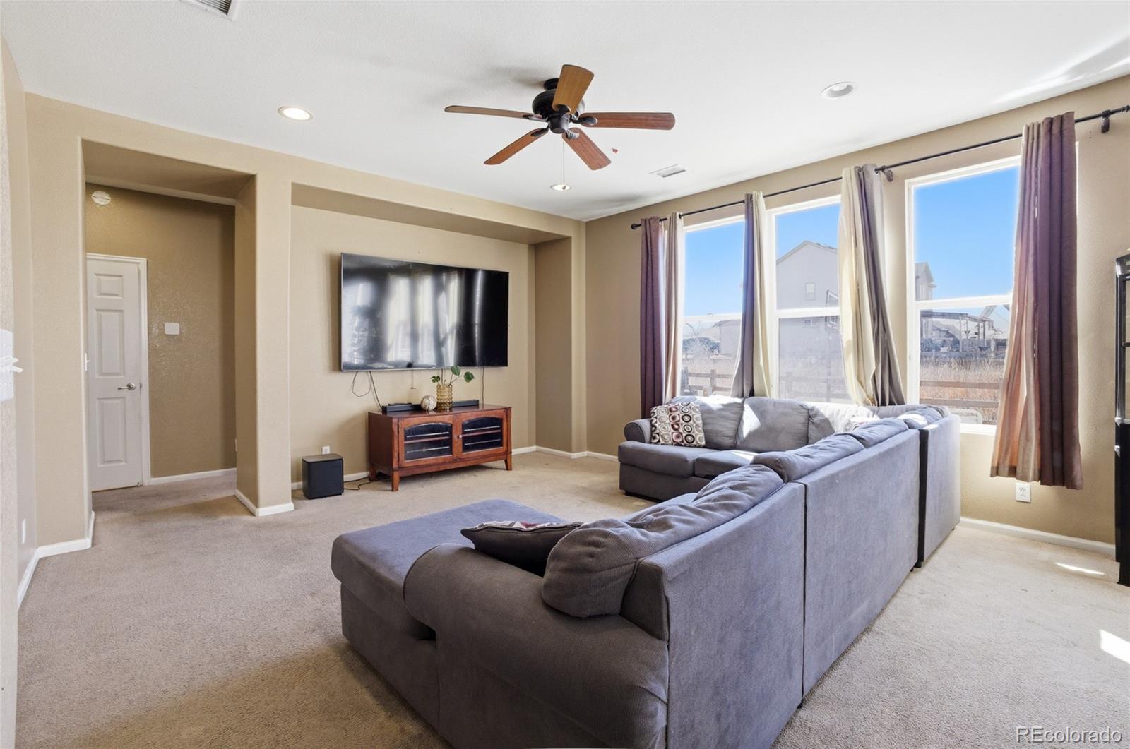 MLS Image #7 for 5573  jasper street,denver, Colorado