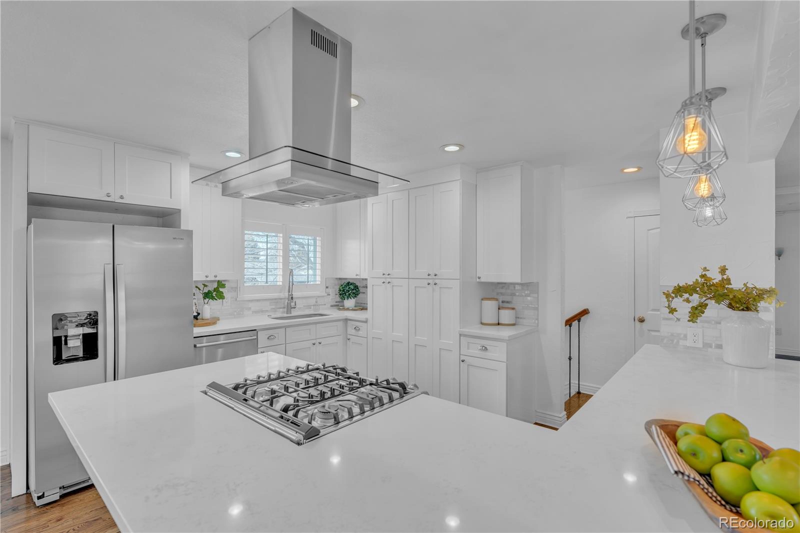MLS Image #7 for 4080 s vincennes court,denver, Colorado