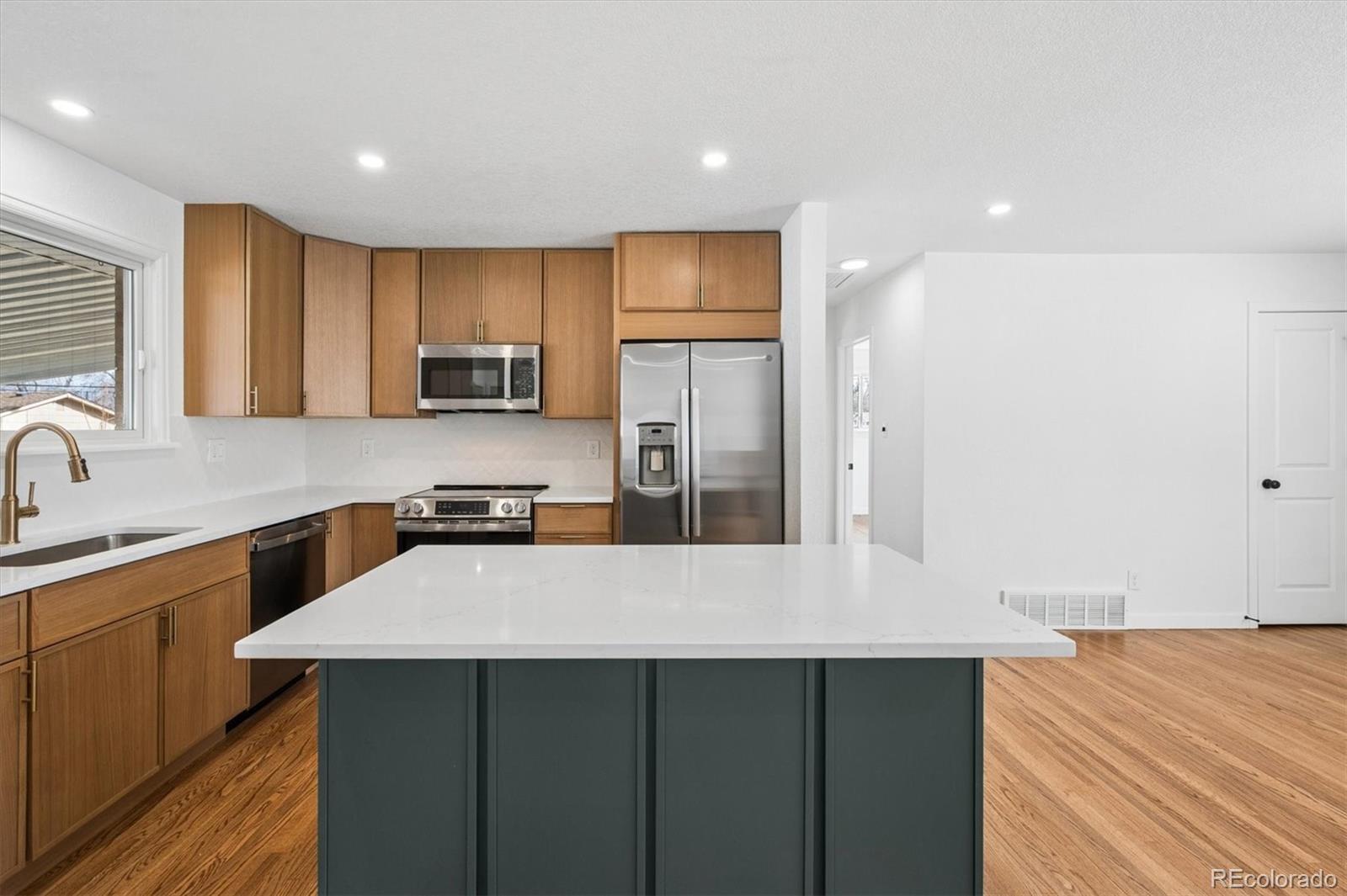 MLS Image #3 for 1470 s cody street,lakewood, Colorado
