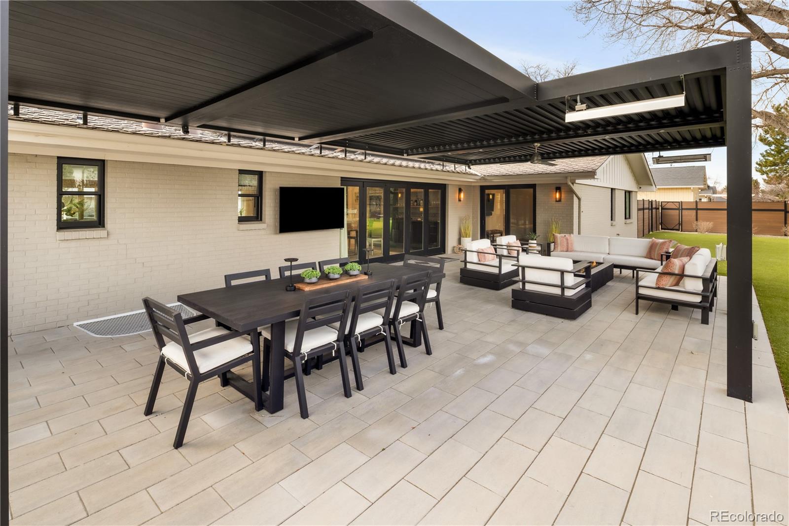 MLS Image #12 for 3720 s dahlia street,denver, Colorado