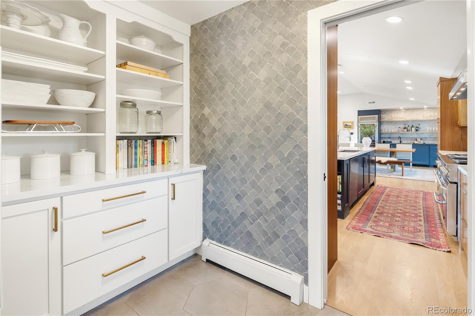 MLS Image #18 for 3720 s dahlia street,denver, Colorado