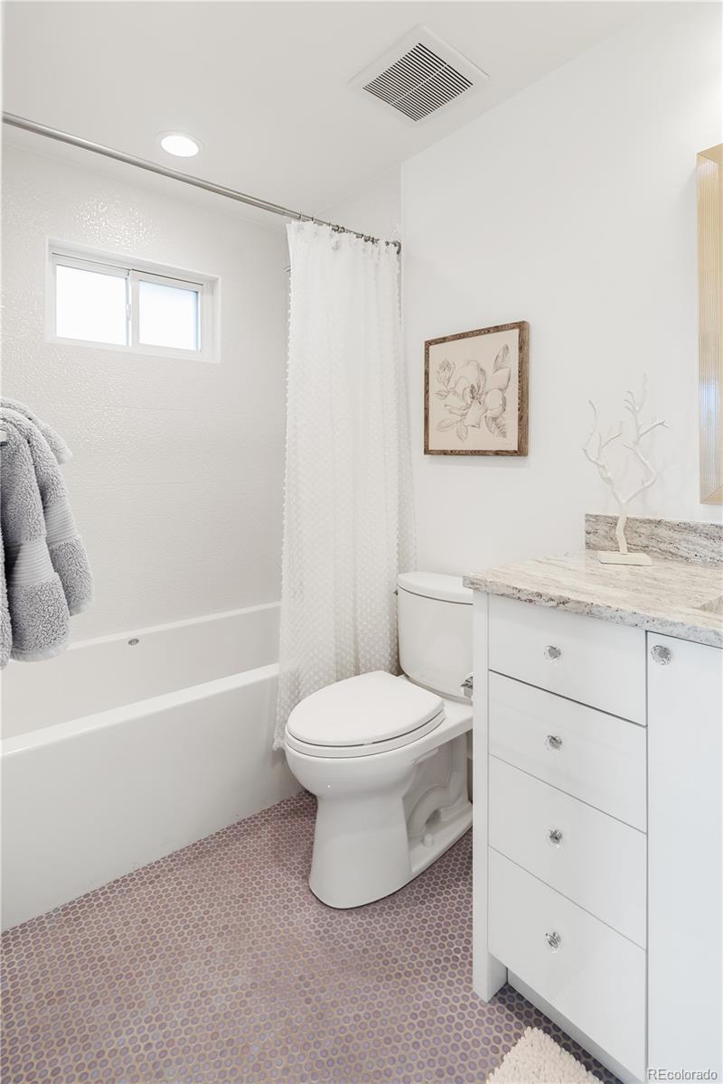 MLS Image #28 for 3720 s dahlia street,denver, Colorado