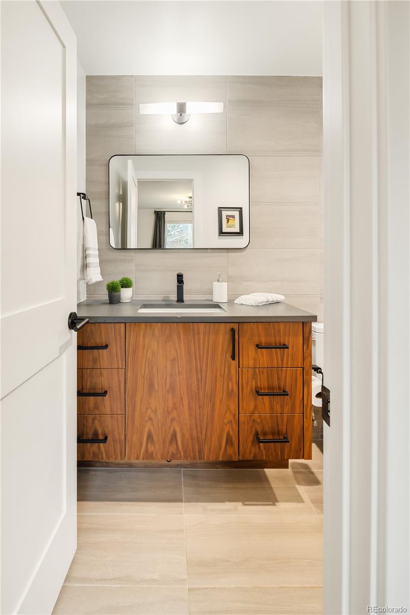 MLS Image #30 for 3720 s dahlia street,denver, Colorado