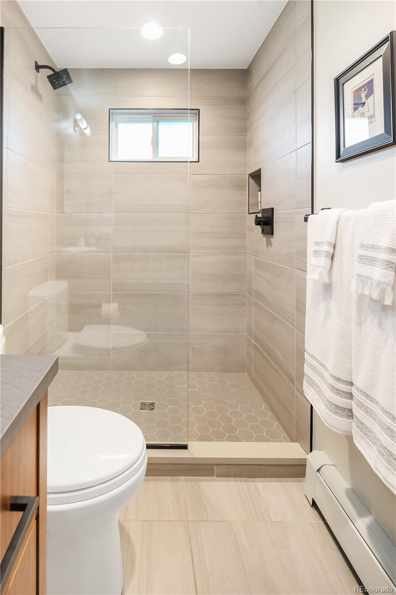 MLS Image #31 for 3720 s dahlia street,denver, Colorado