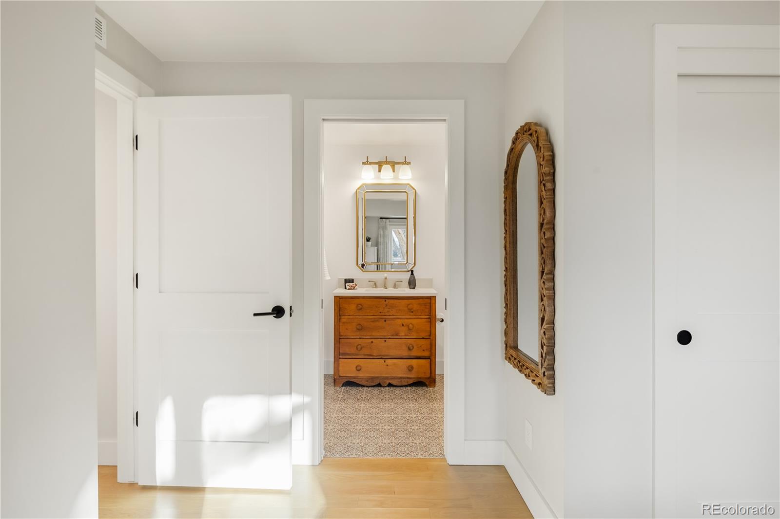 MLS Image #36 for 3720 s dahlia street,denver, Colorado