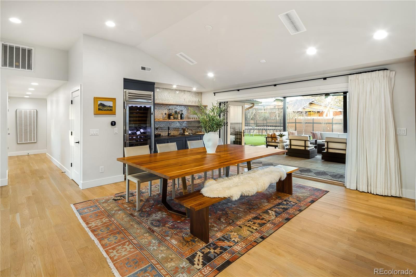 MLS Image #9 for 3720 s dahlia street,denver, Colorado