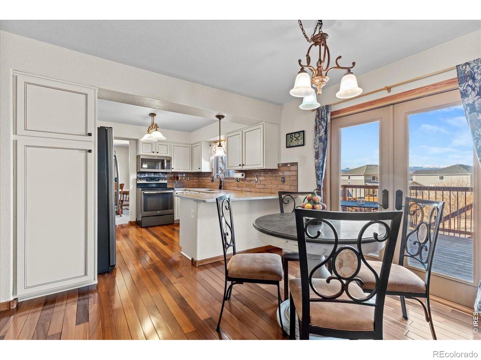 MLS Image #11 for 537 s 9th street,berthoud, Colorado