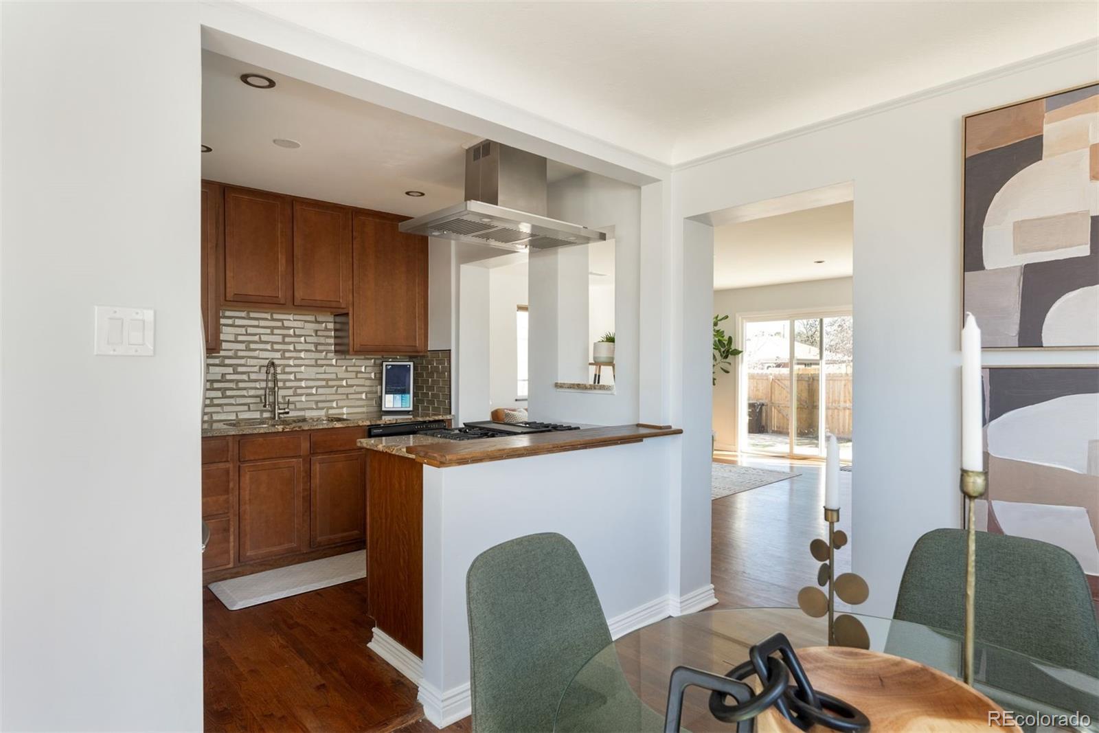 MLS Image #10 for 3072 n adams street,denver, Colorado