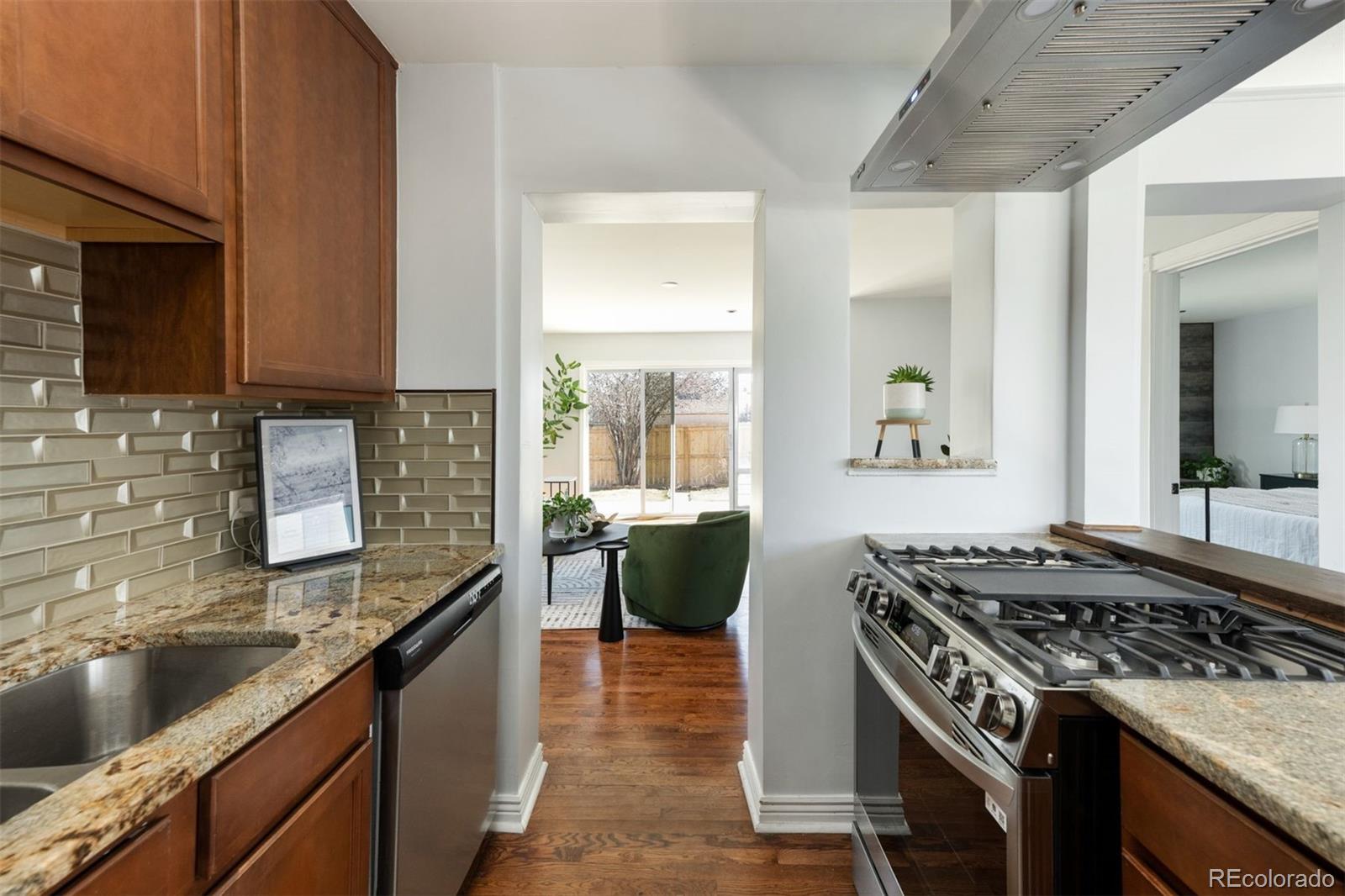 MLS Image #14 for 3072 n adams street,denver, Colorado