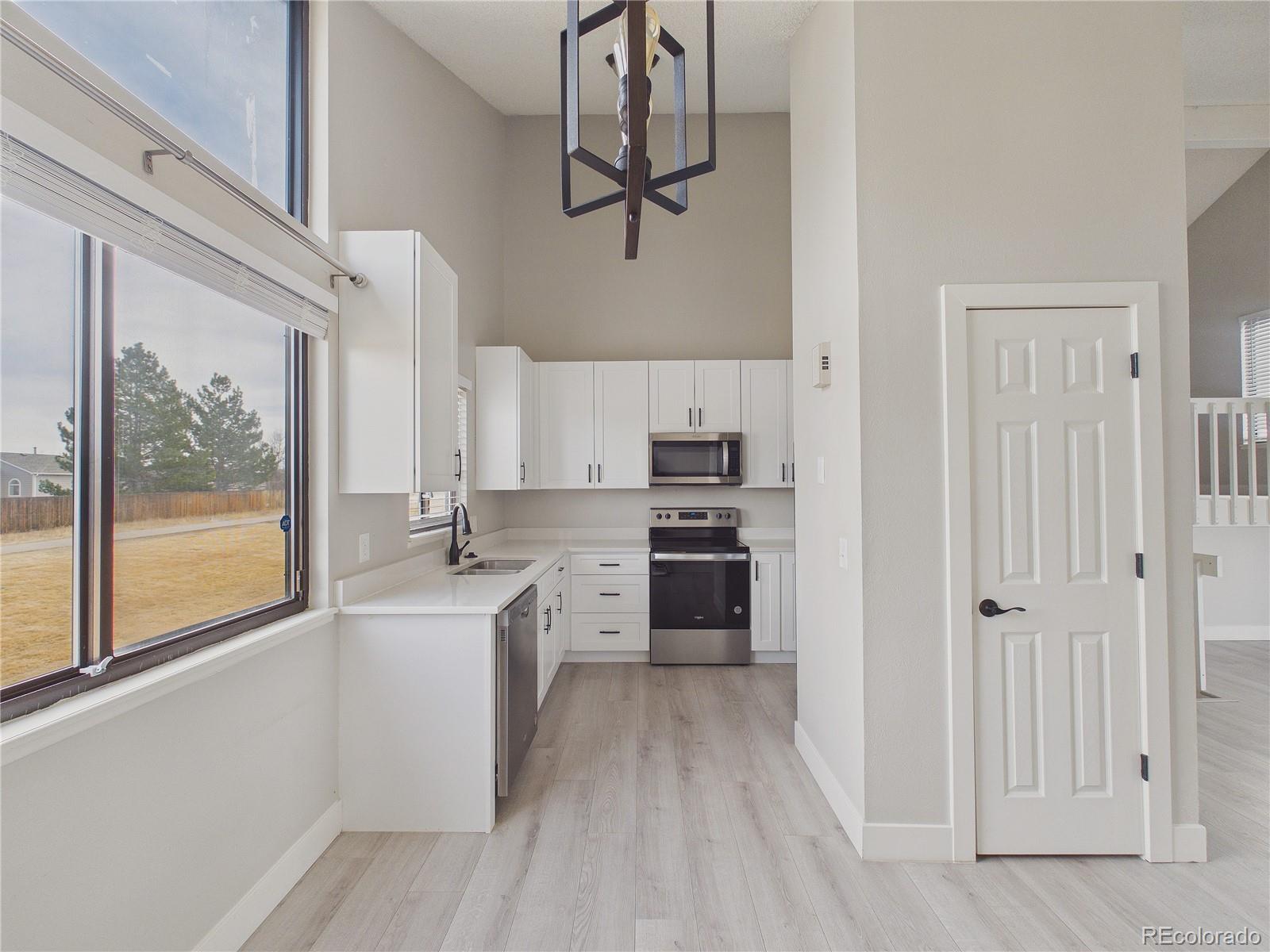MLS Image #6 for 3752 s genoa circle,aurora, Colorado