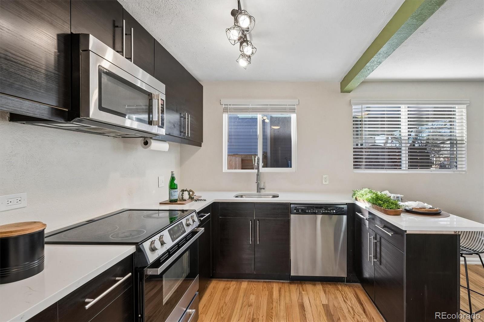 MLS Image #5 for 2558 s vine street,denver, Colorado