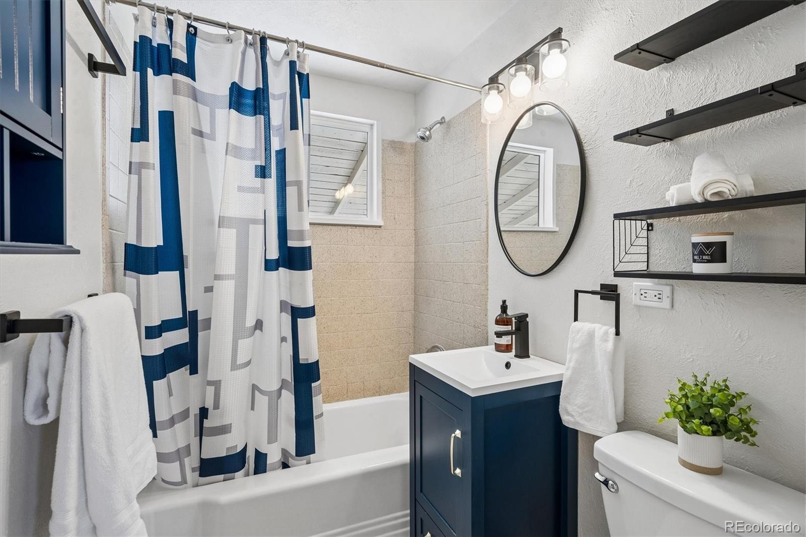 MLS Image #6 for 2558 s vine street,denver, Colorado