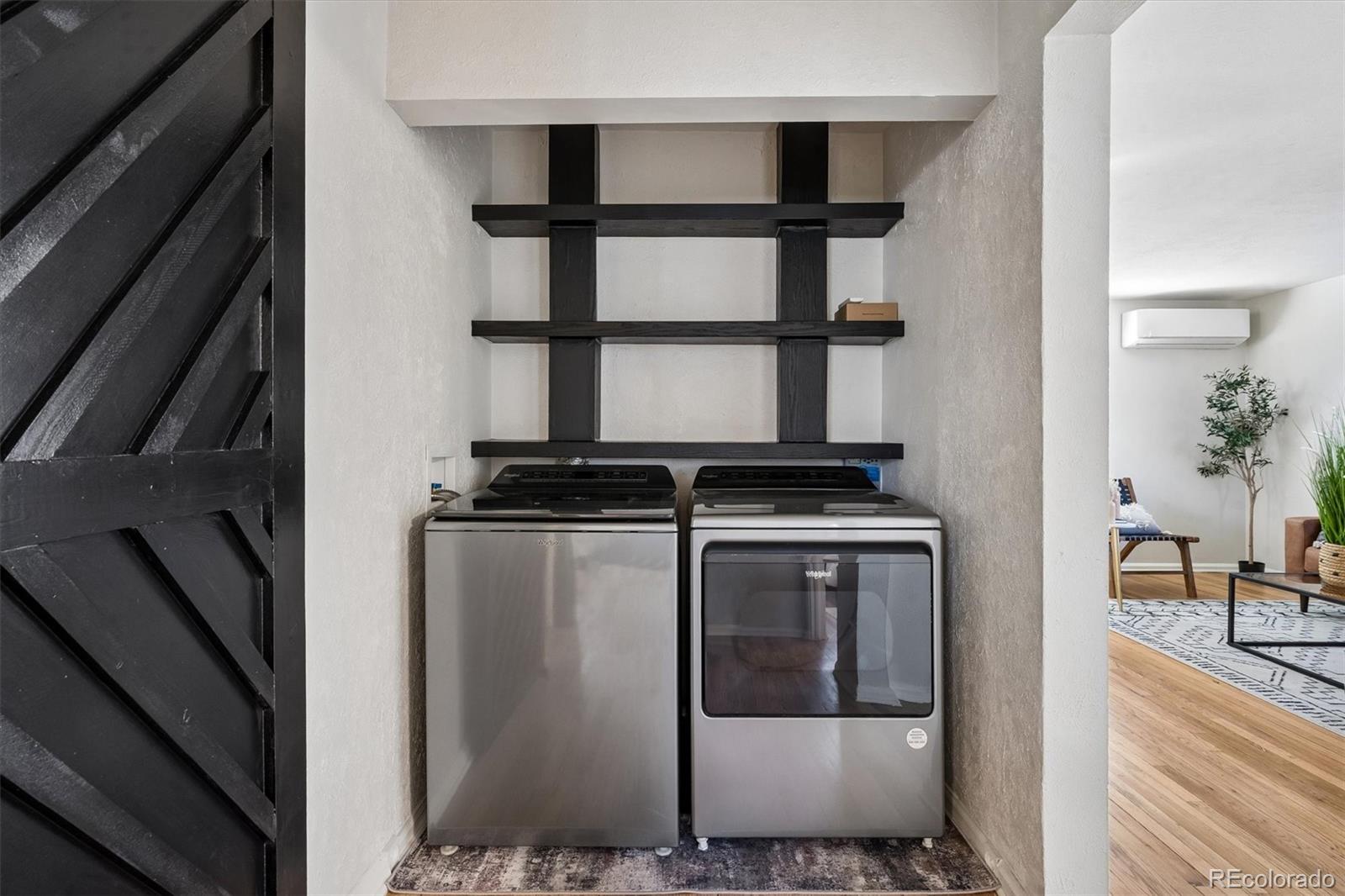 MLS Image #7 for 2558 s vine street,denver, Colorado