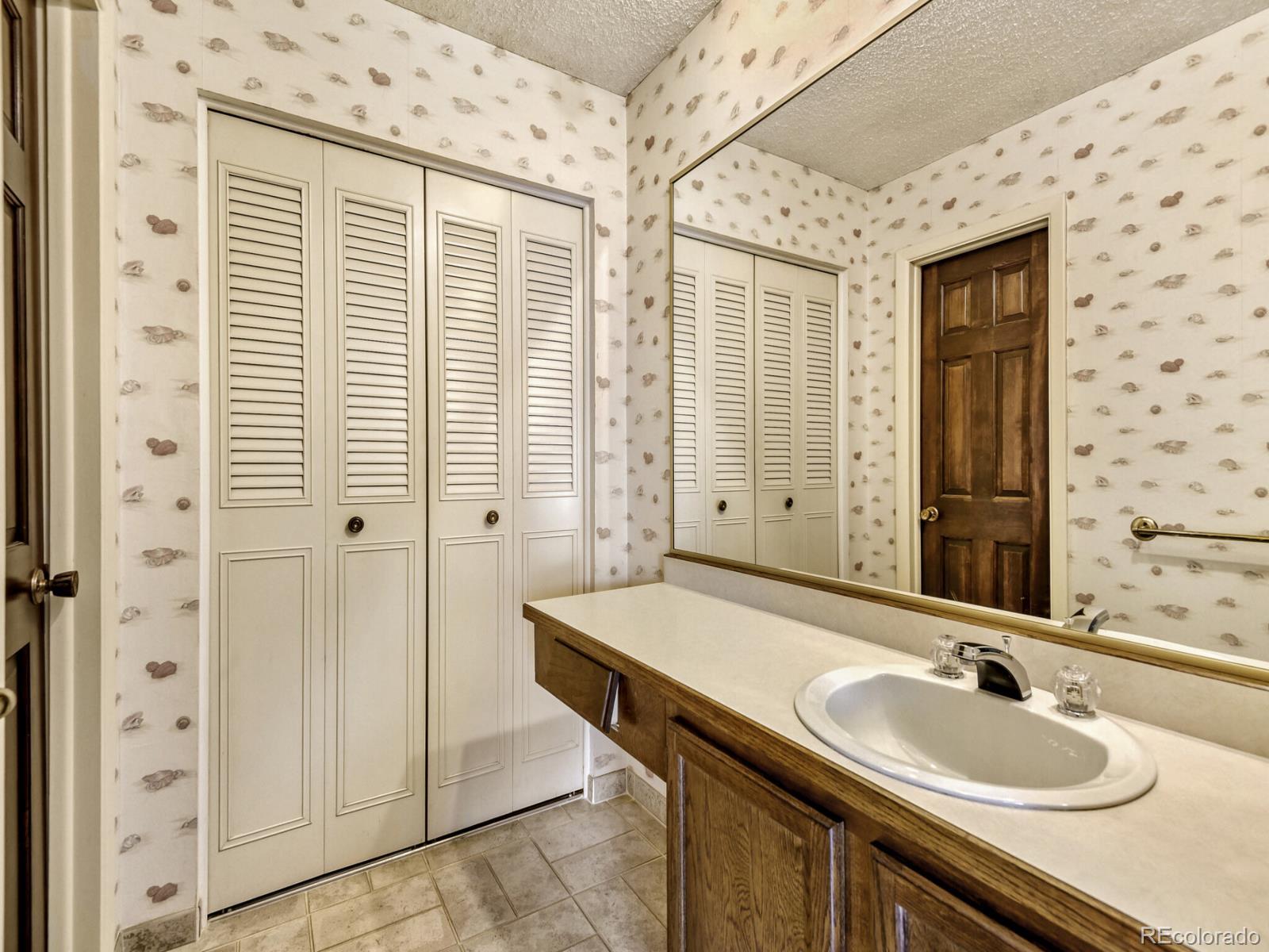 MLS Image #16 for 7509 s trenton court,centennial, Colorado