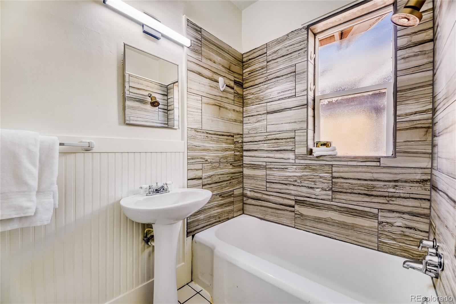 MLS Image #14 for 355 s clarkson street,denver, Colorado