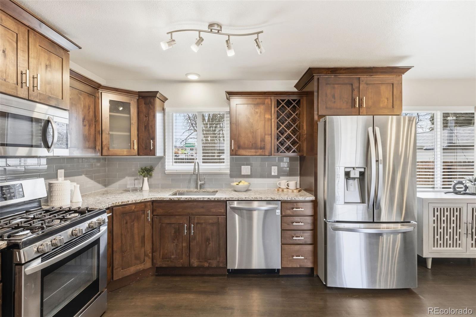 MLS Image #10 for 2939 n institute street,colorado springs, Colorado
