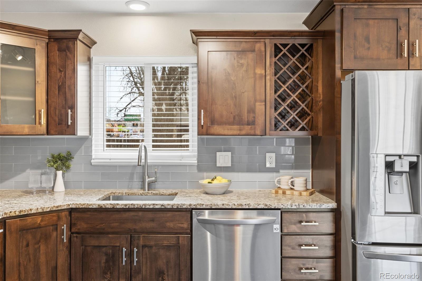 MLS Image #11 for 2939 n institute street,colorado springs, Colorado