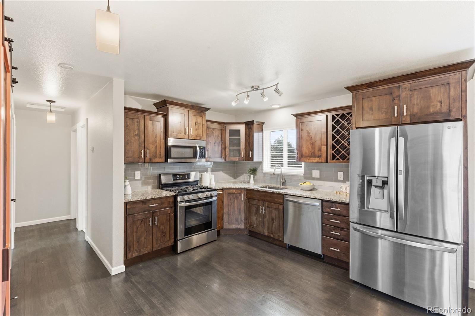MLS Image #13 for 2939 n institute street,colorado springs, Colorado
