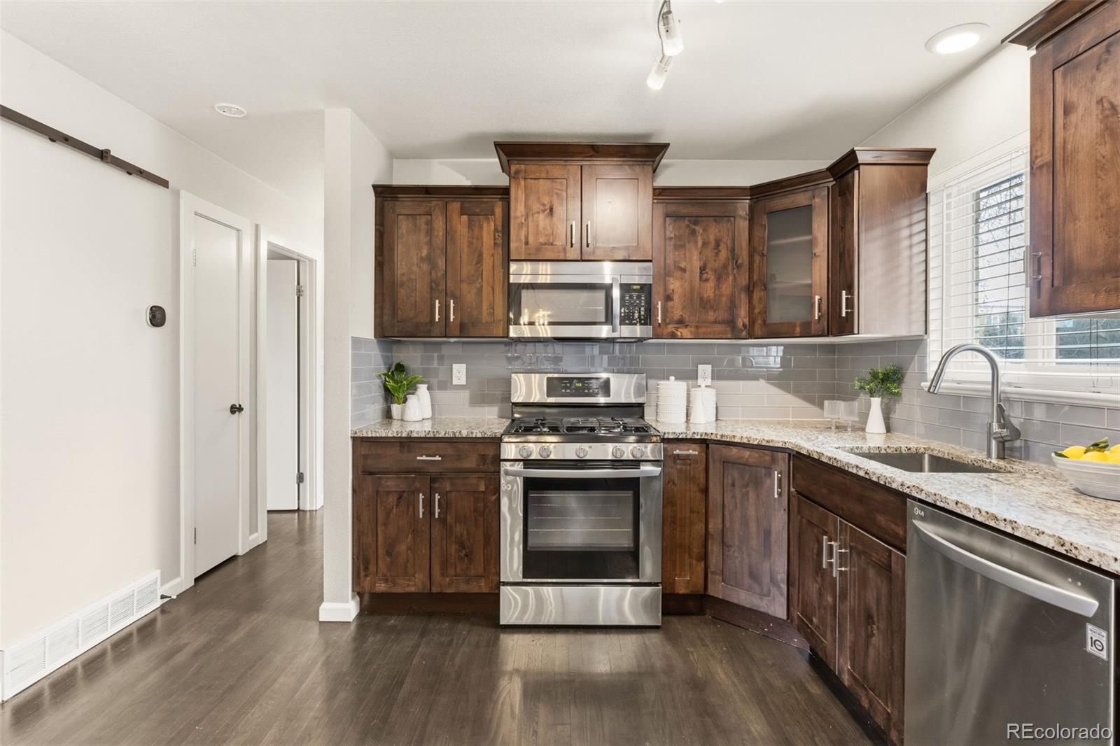 MLS Image #14 for 2939 n institute street,colorado springs, Colorado