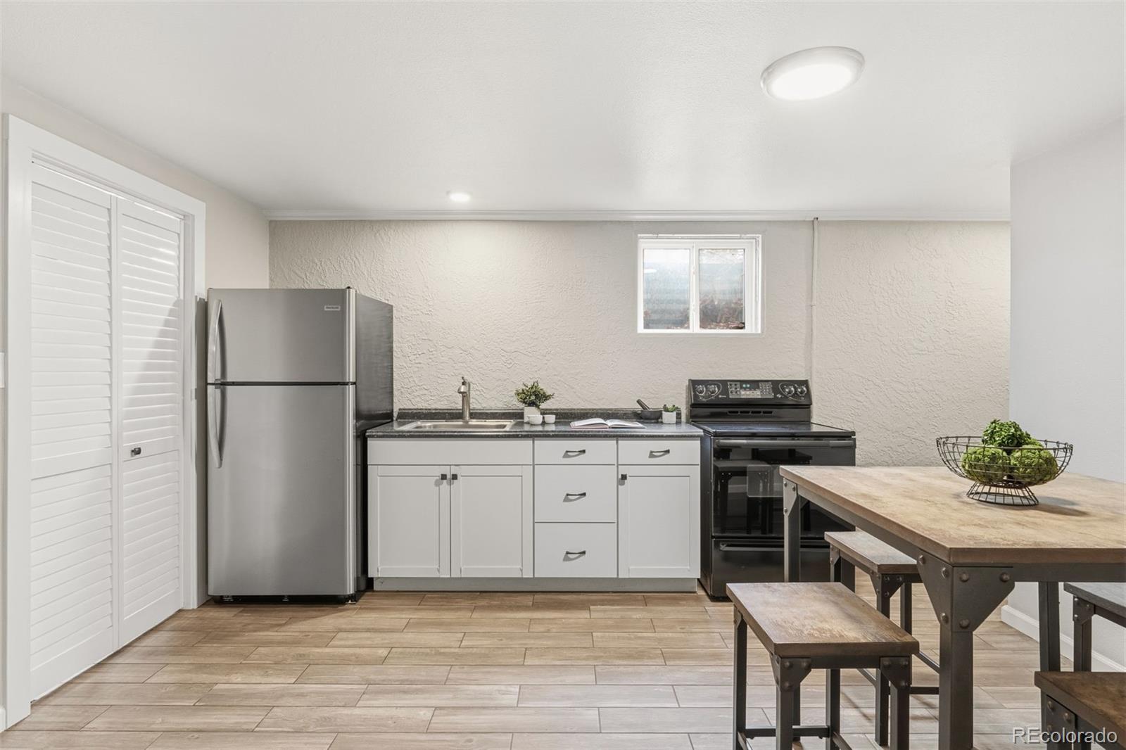 MLS Image #23 for 2939 n institute street,colorado springs, Colorado