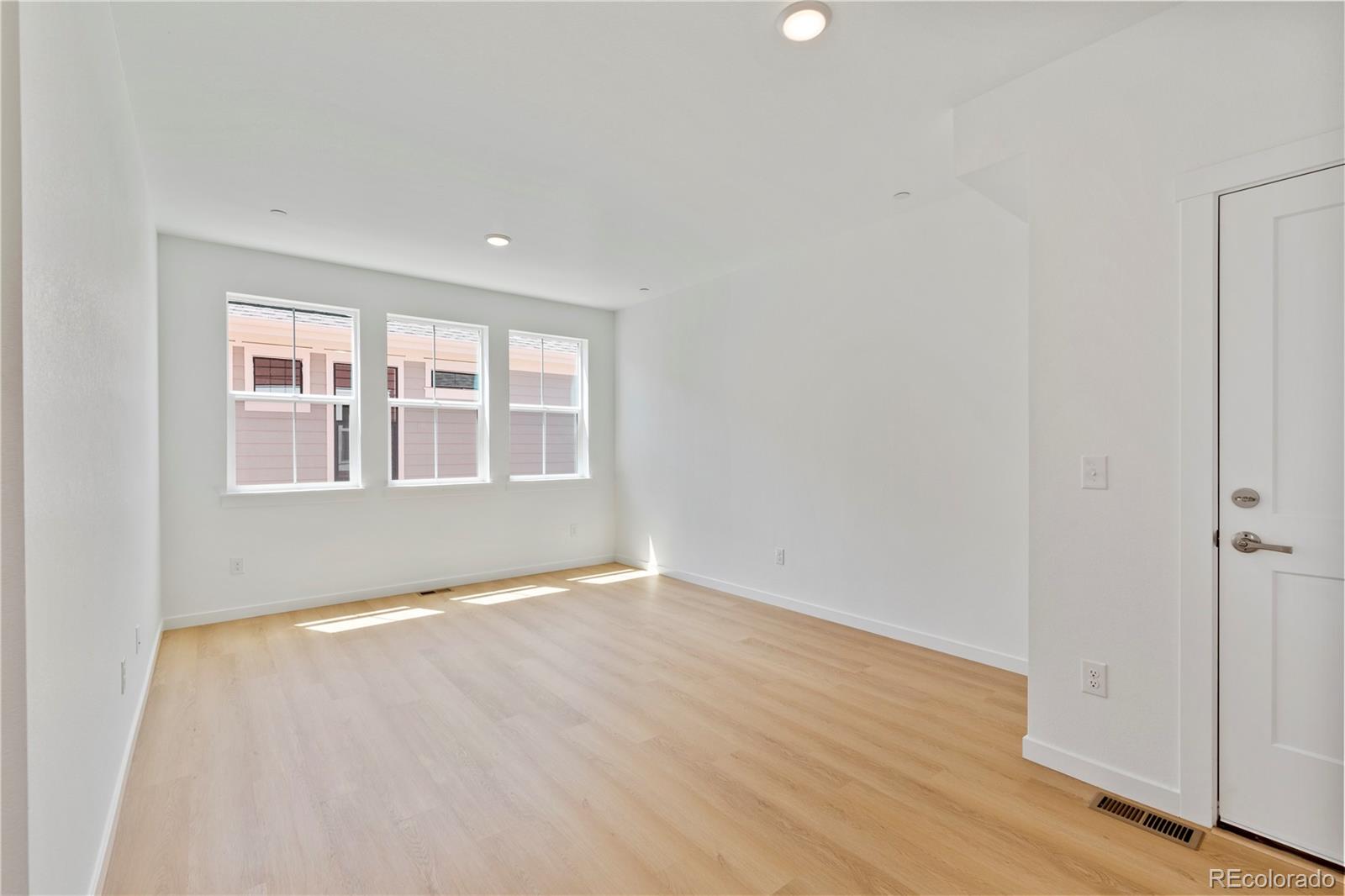 MLS Image #15 for 22  waterford street,erie, Colorado