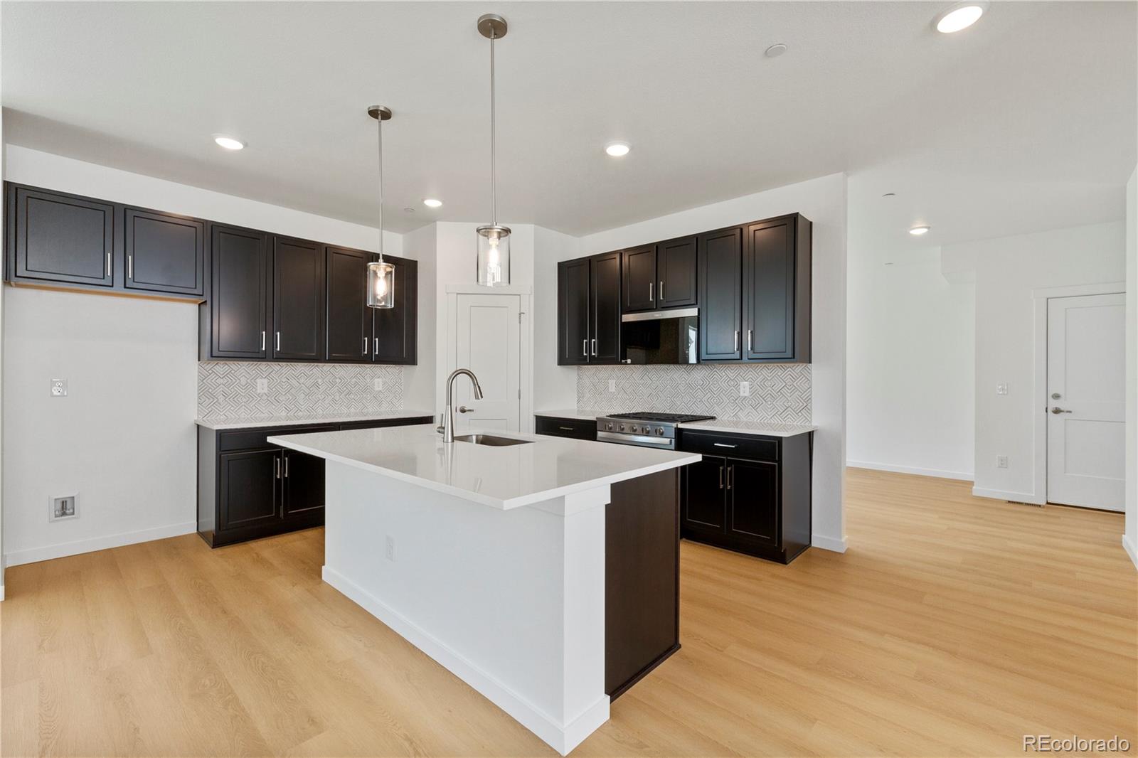 MLS Image #7 for 22  waterford street,erie, Colorado