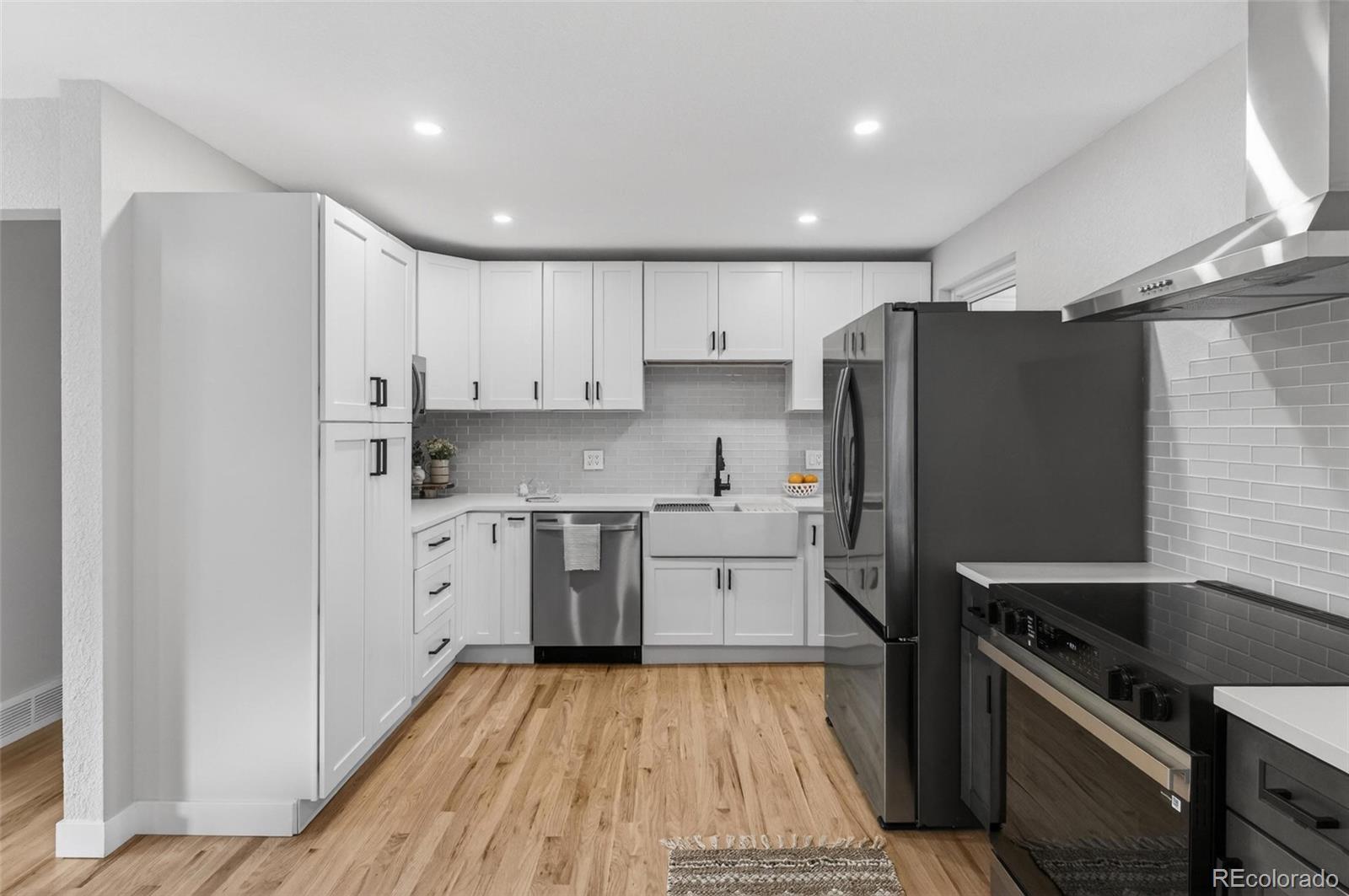 MLS Image #13 for 1394 s dover way,lakewood, Colorado