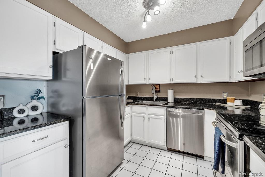 MLS Image #5 for 211  wright street 307,lakewood, Colorado