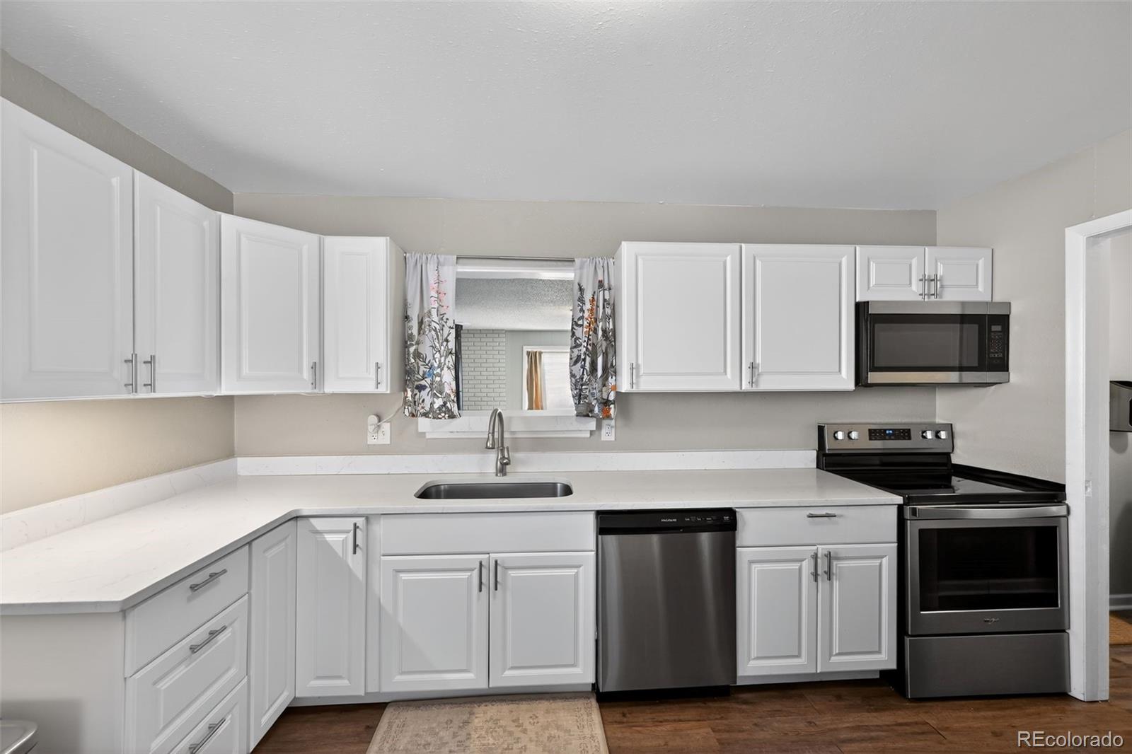 MLS Image #5 for 830 s wheeling street,aurora, Colorado