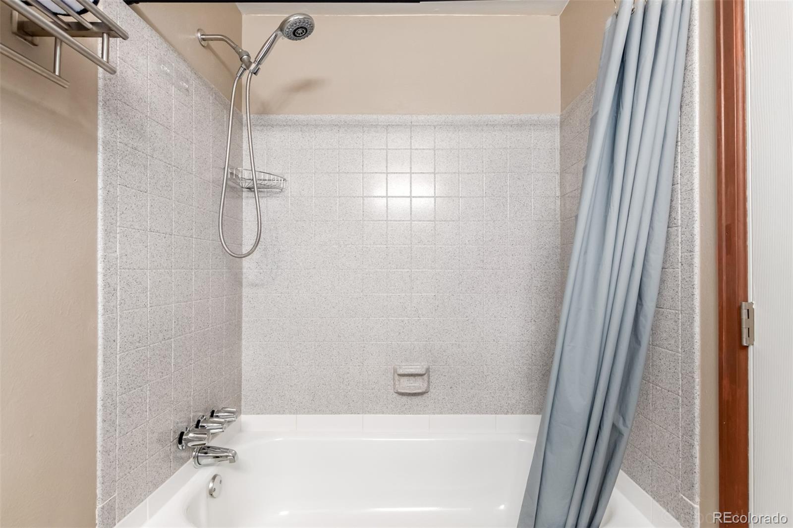 MLS Image #23 for 3960 s argonne way,aurora, Colorado