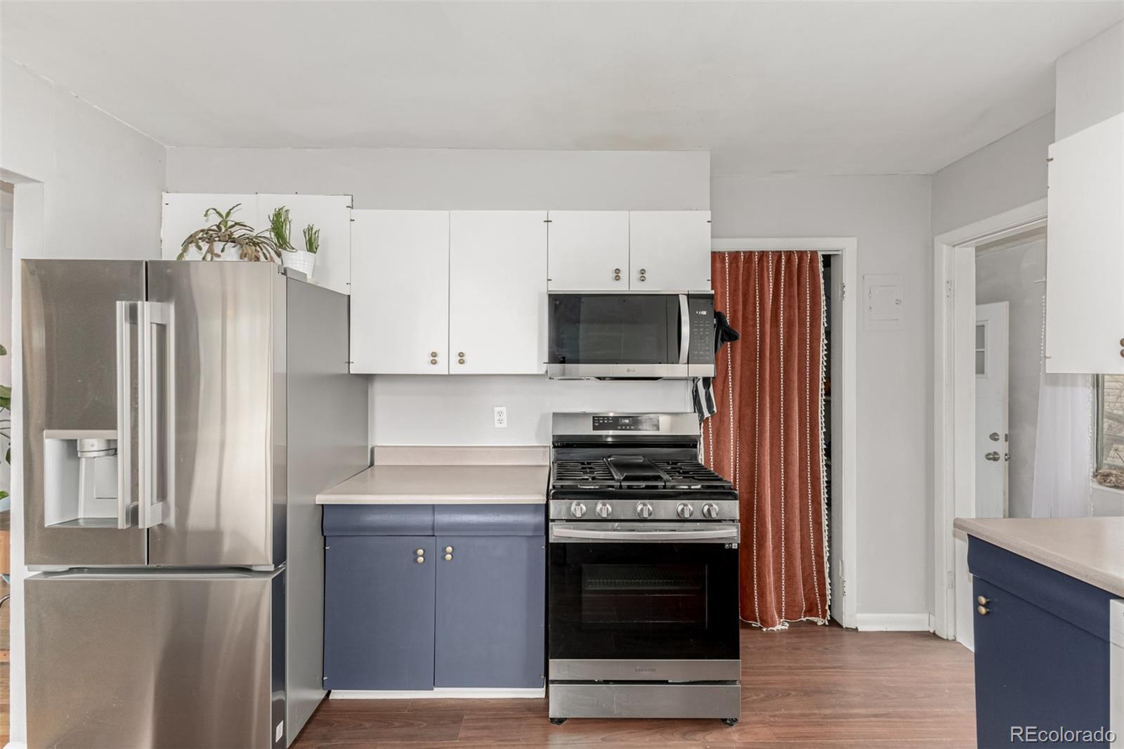 MLS Image #10 for 2505 s king street,denver, Colorado