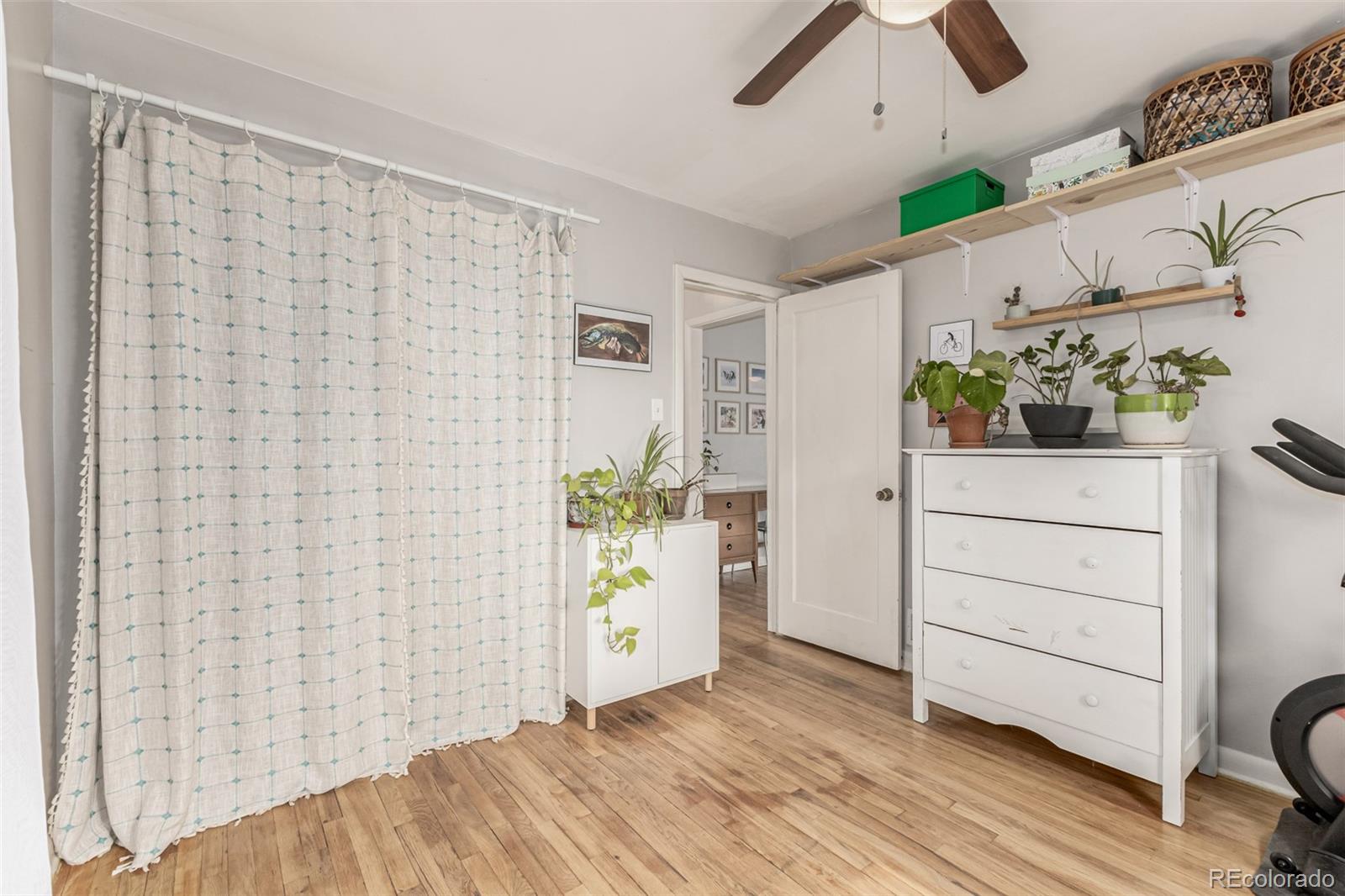MLS Image #15 for 2505 s king street,denver, Colorado