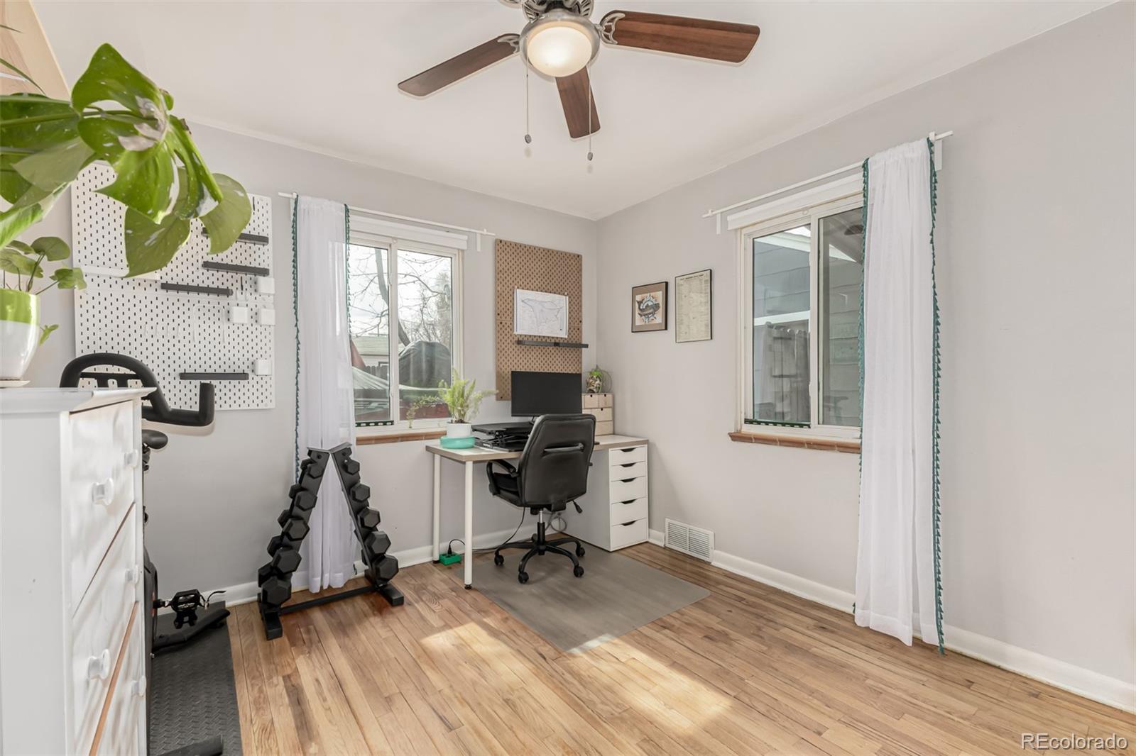 MLS Image #16 for 2505 s king street,denver, Colorado