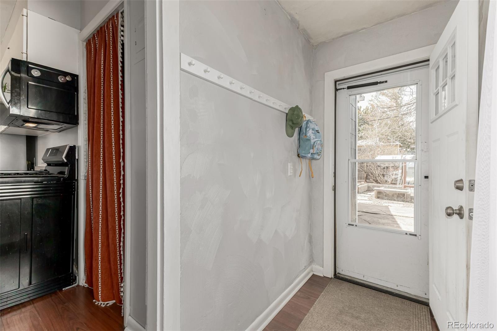 MLS Image #17 for 2505 s king street,denver, Colorado
