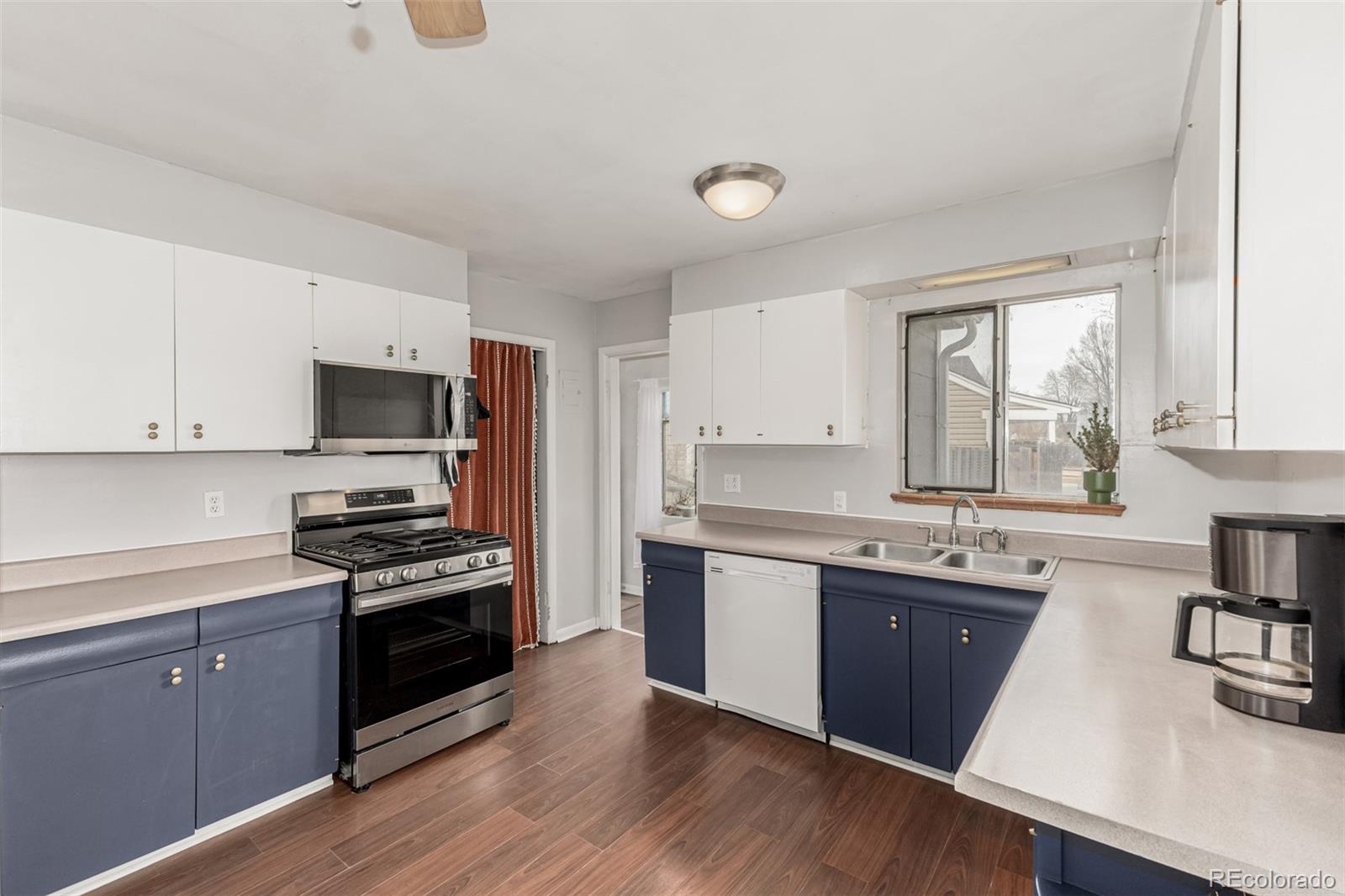 MLS Image #8 for 2505 s king street,denver, Colorado