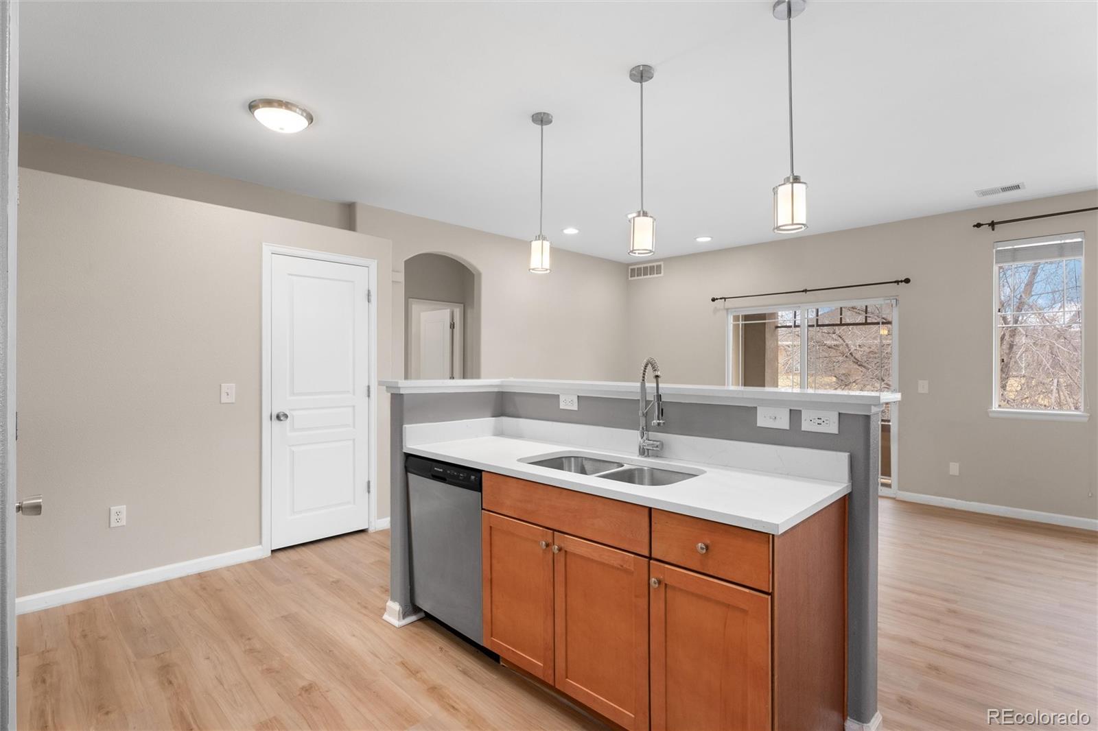 MLS Image #6 for 847 e 98th avenue 1802,thornton, Colorado