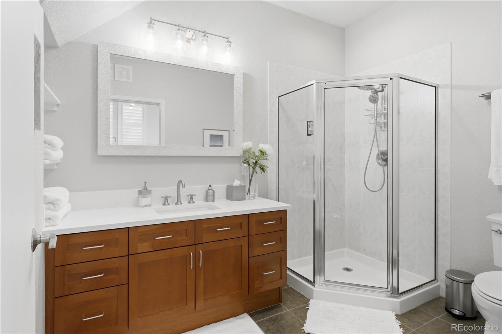 MLS Image #18 for 7525 e 1st place 1012,denver, Colorado