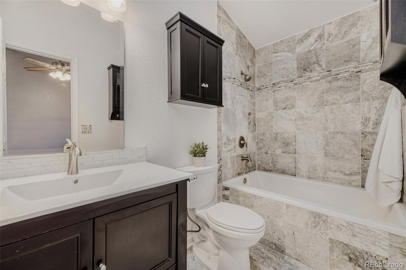 MLS Image #11 for 3060 w prentice avenue g,littleton, Colorado
