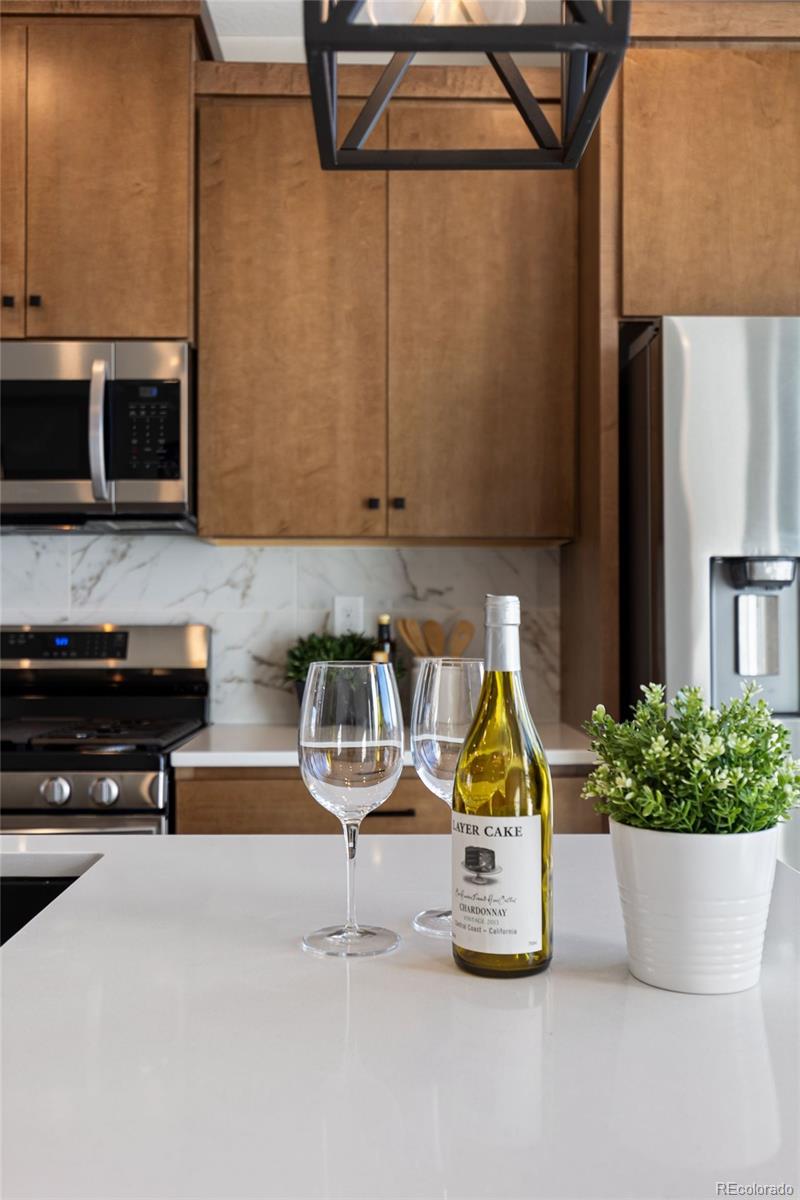 MLS Image #5 for 2074 s holly street 2,denver, Colorado