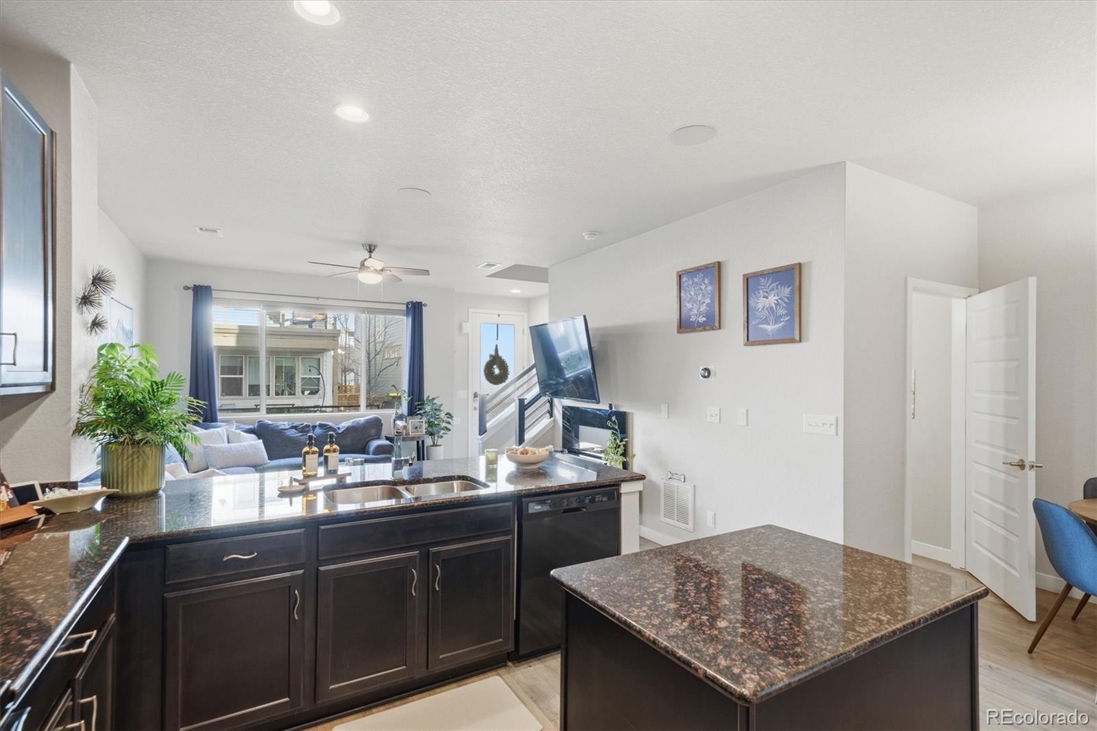 MLS Image #7 for 2064 w 66th avenue,denver, Colorado