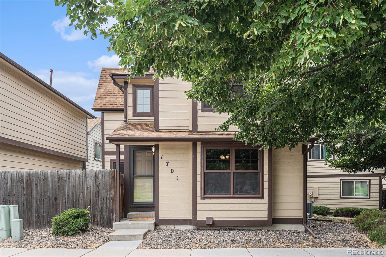 MLS Image #2 for 1701 s pitkin street ,aurora, Colorado