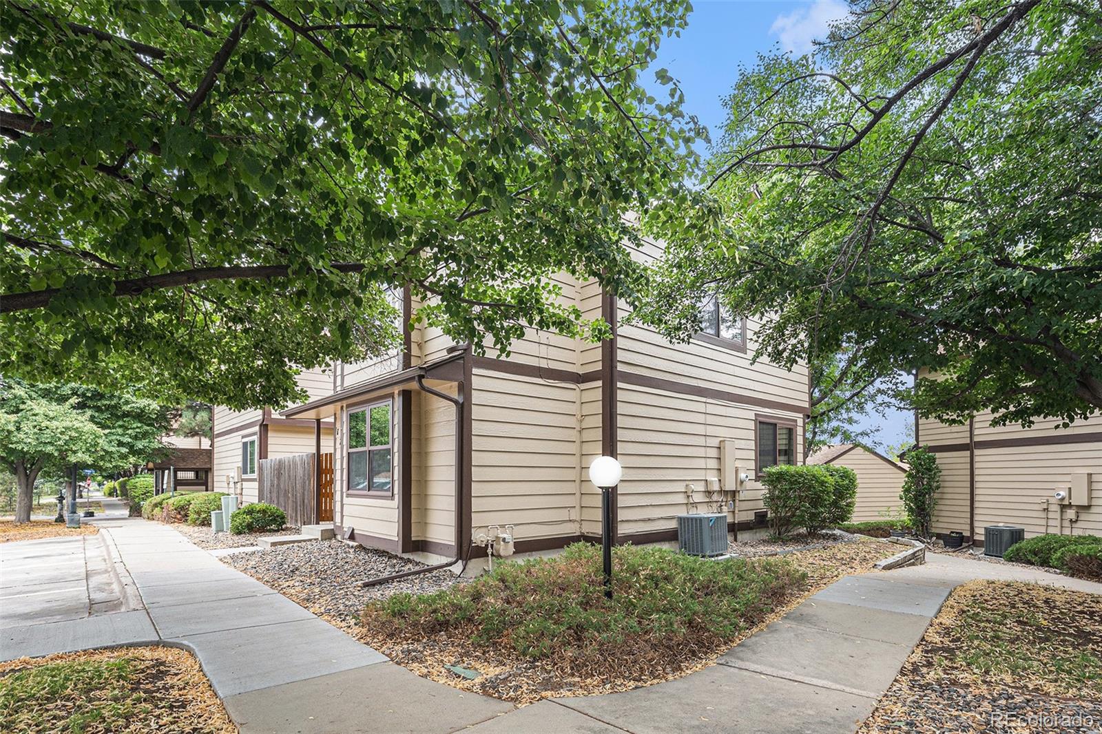 MLS Image #3 for 1701 s pitkin street ,aurora, Colorado