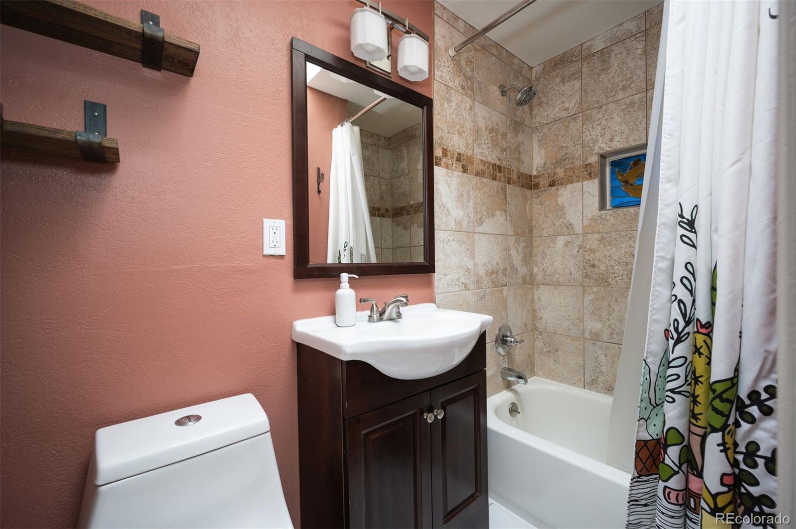 MLS Image #17 for 62 s bannock street,denver, Colorado