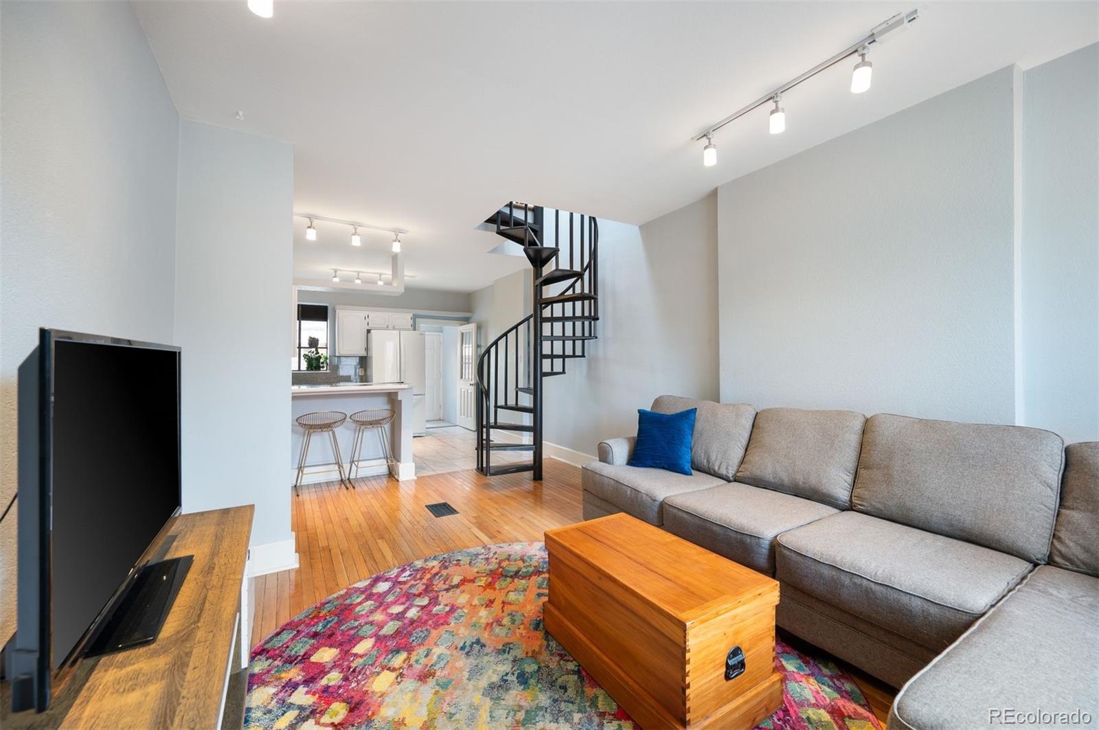 MLS Image #3 for 62 s bannock street,denver, Colorado